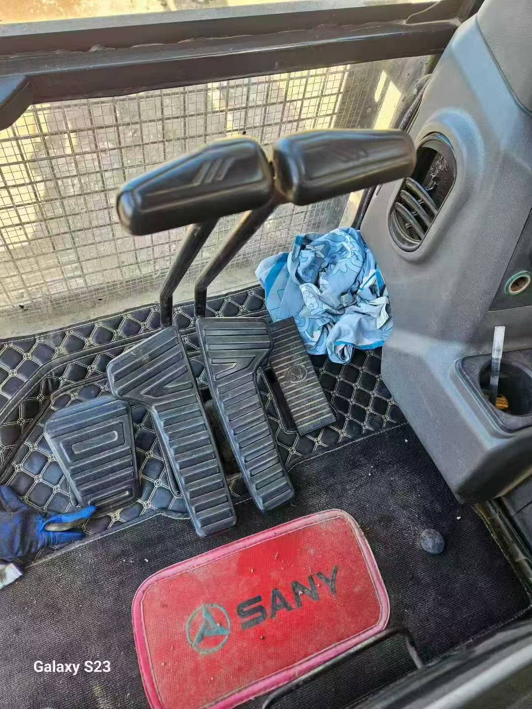 Used Sany SY215C-8 Excavator 2014 Model / 2