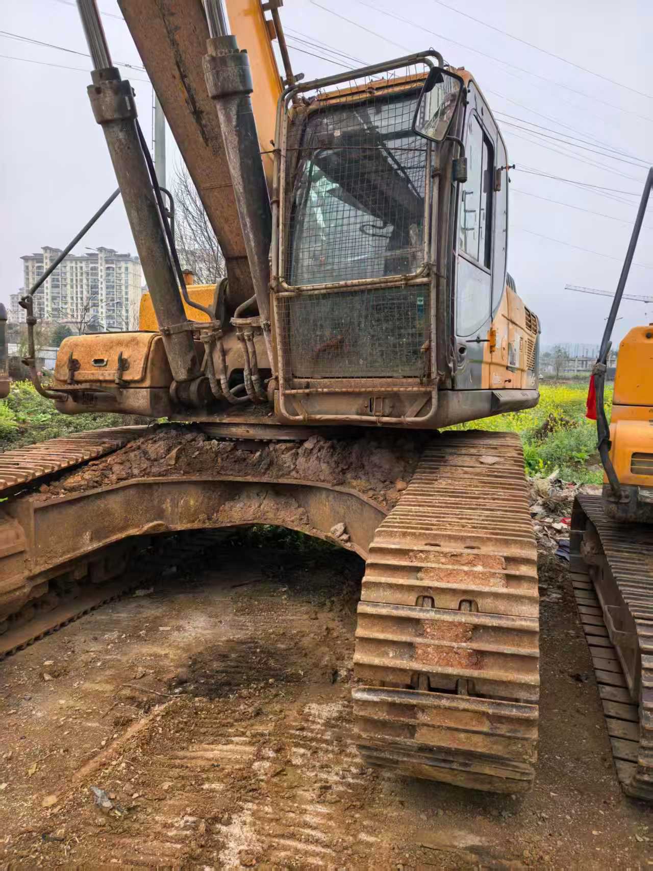 Buy Hyundai R385LVS Used Excavator / 6 Used Hyundai R385LVS Excavator 2018 Model / 6