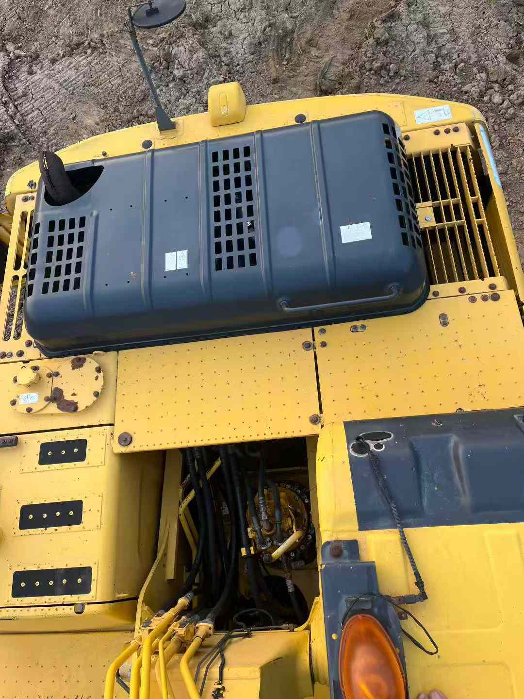 Used Komatsu PC200-8N1 Excavator 2016 Model / 8