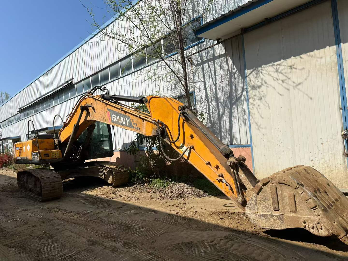 Buy Sany SY235C Used Excavator / 1