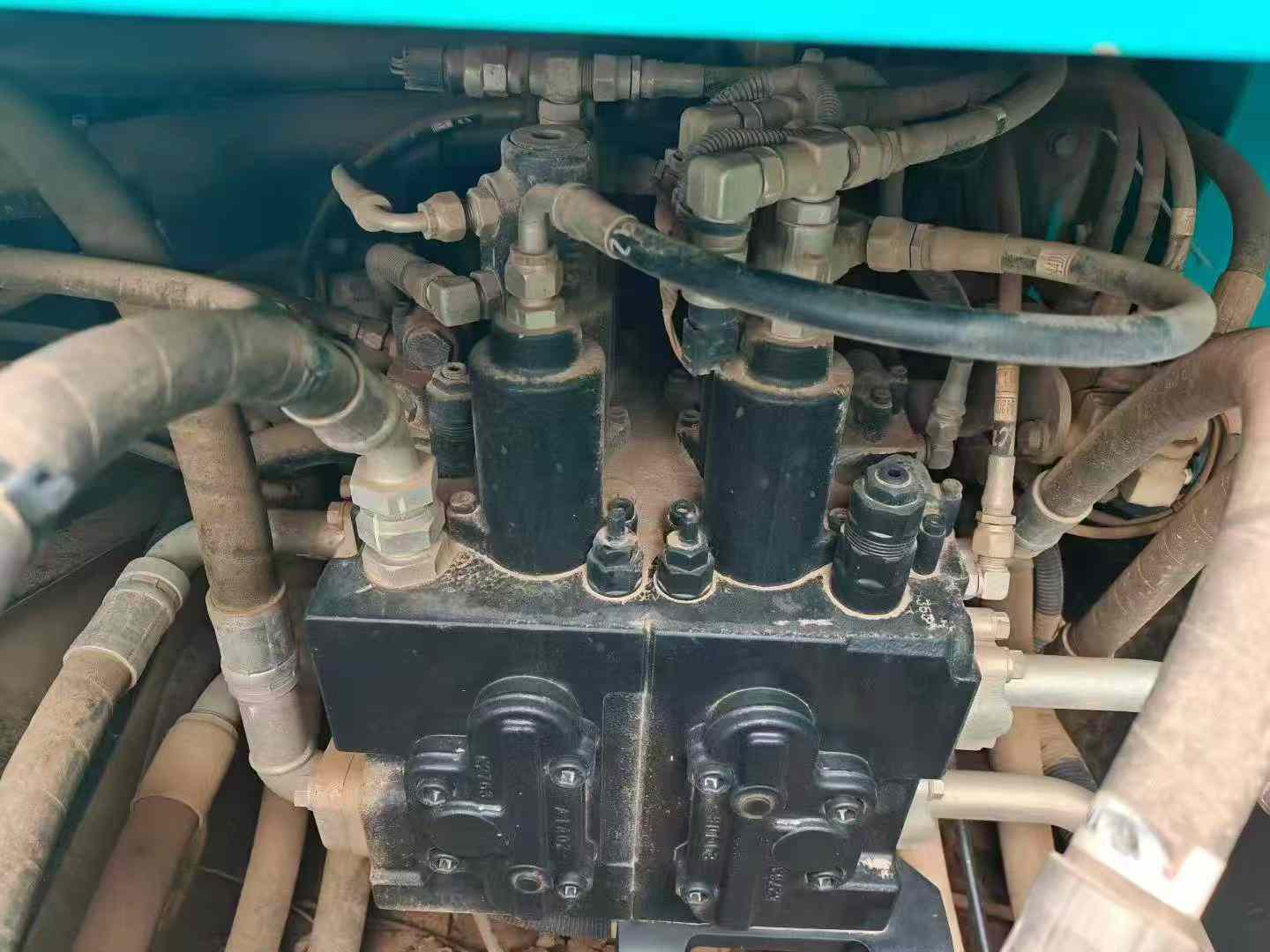 Used Kobelco SK200 Excavator 2021 Model / 2