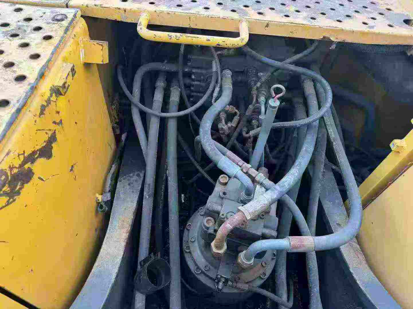 Buy Volvo EC210B Used Excavator / 5 Used Volvo EC210B Excavator 2016 Model / 5