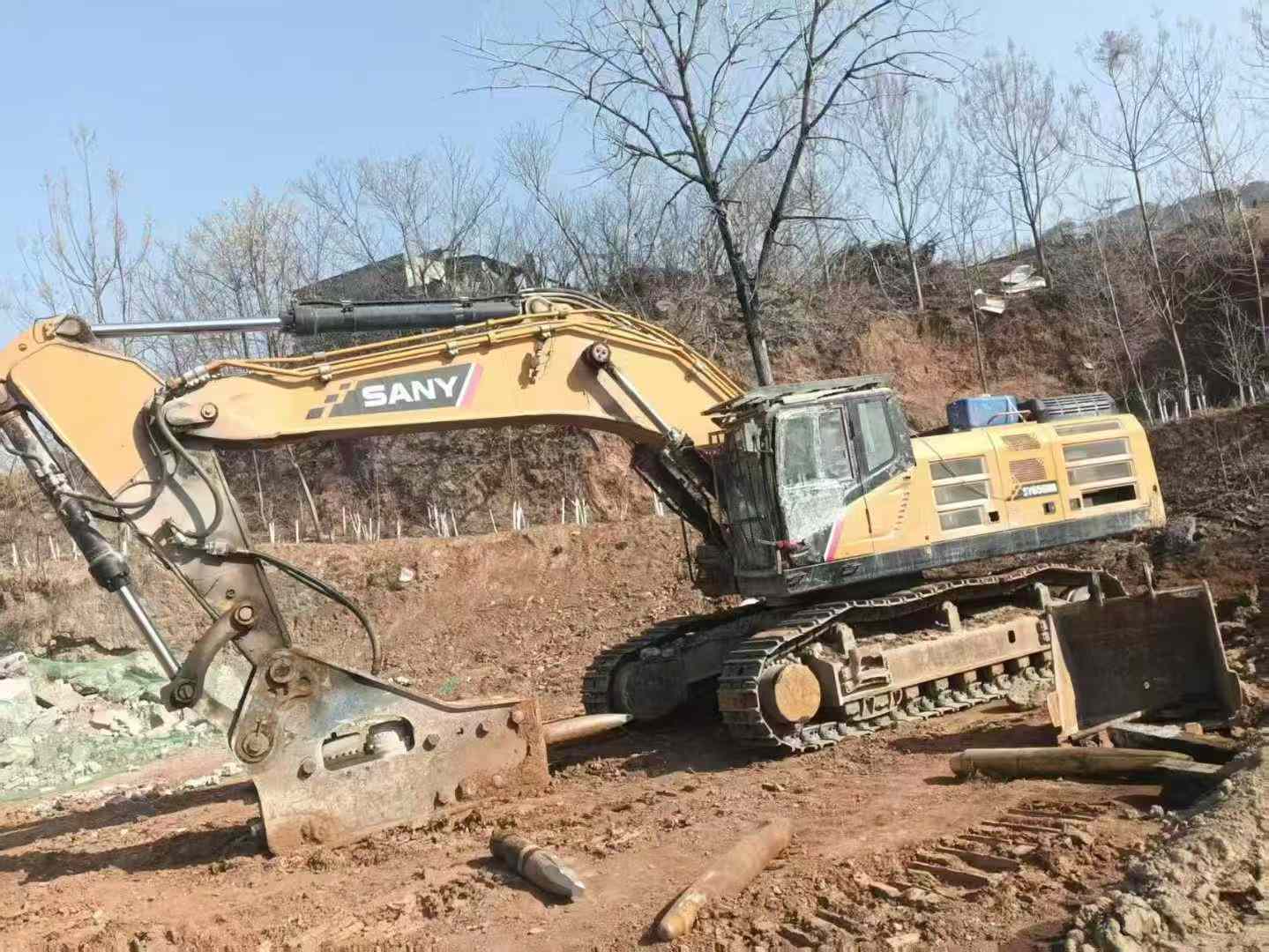 Buy Sany SY650H Used Excavator / 1