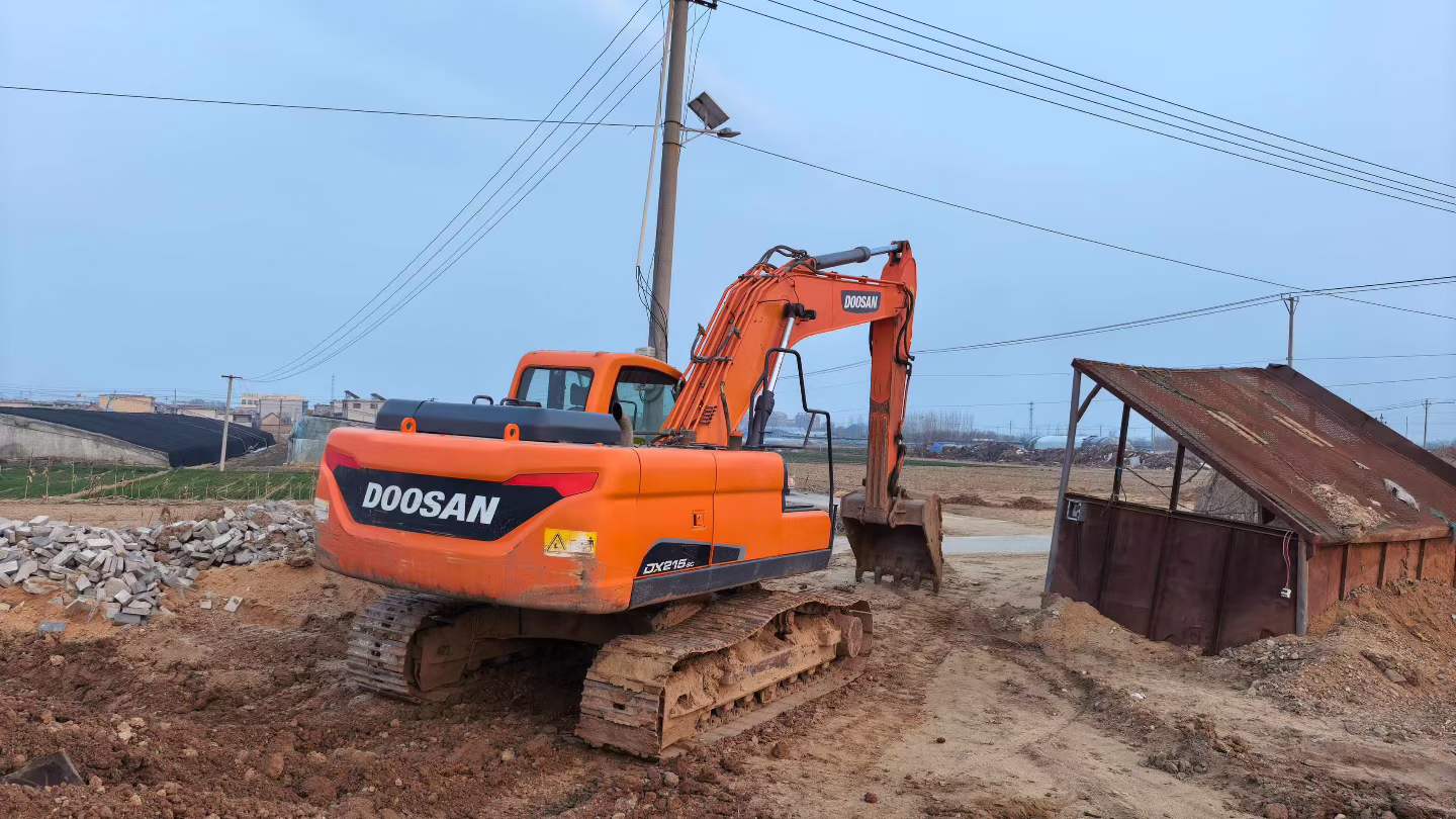 Used Doosan DH215-7 Excavator 2020 Model / 2