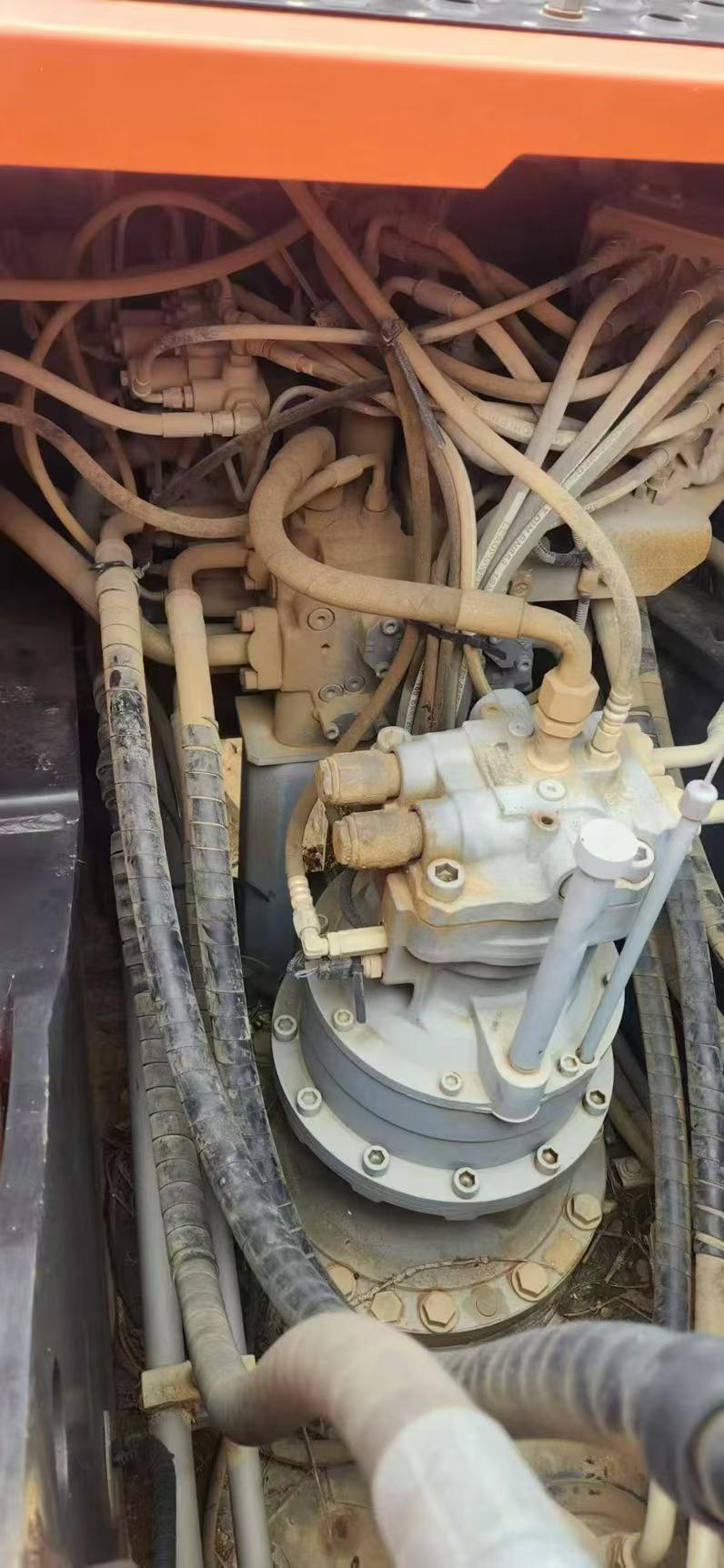 Used Hitachi ZH200-5A Excavator 2019 Model / 5