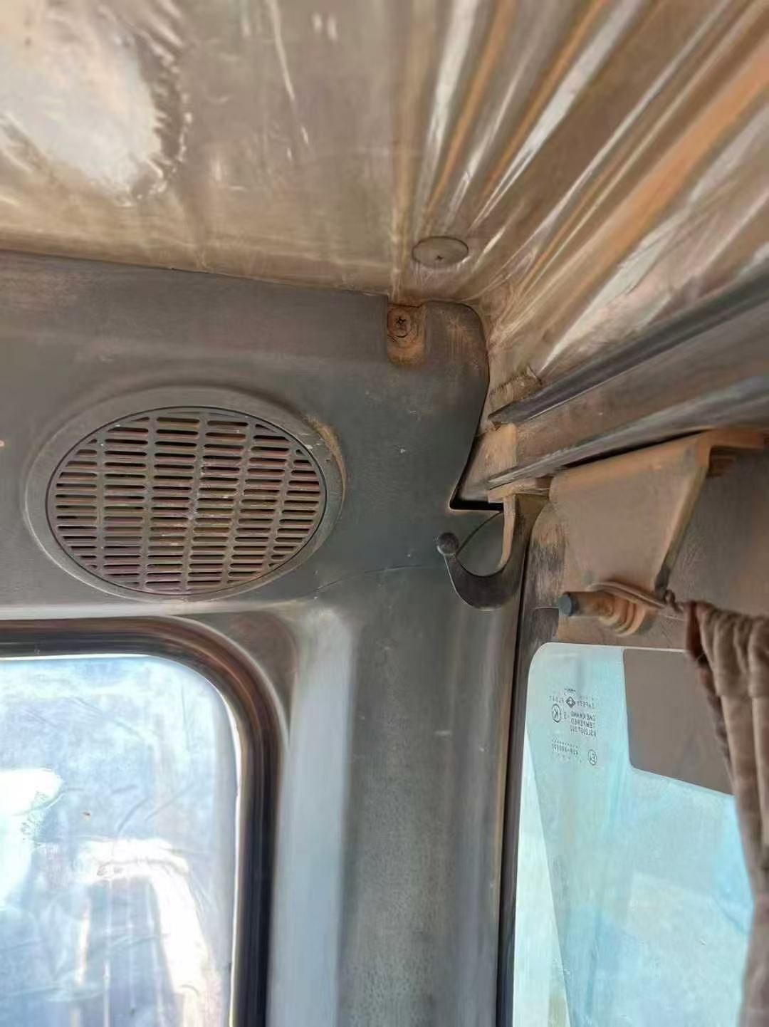 Buy Hyundai R220-5 Used Excavator / 6 Used Hyundai R220-5 Excavator 2016 Model / 6