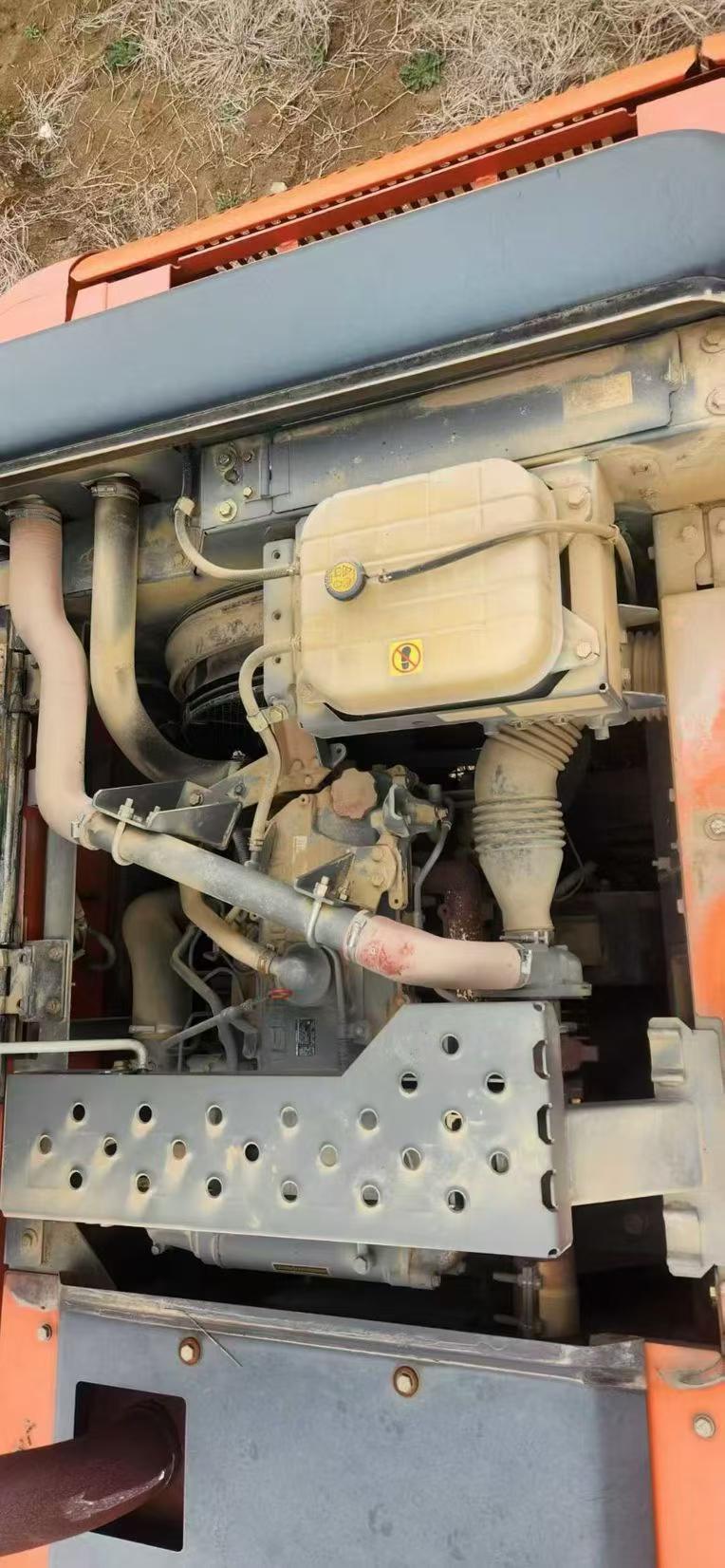 Used Hitachi ZH200-5A Excavator 2019 Model / 6