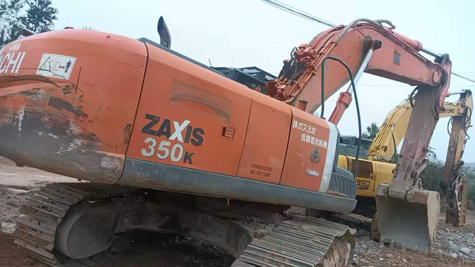 Buy Hitachi EX350 Used Excavator / 1