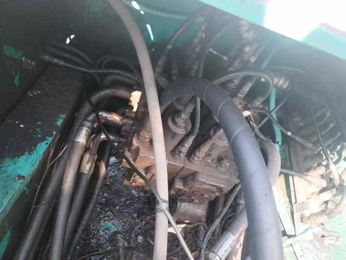 Used Kobelco SK200-8 Excavator 2010 Model / 4