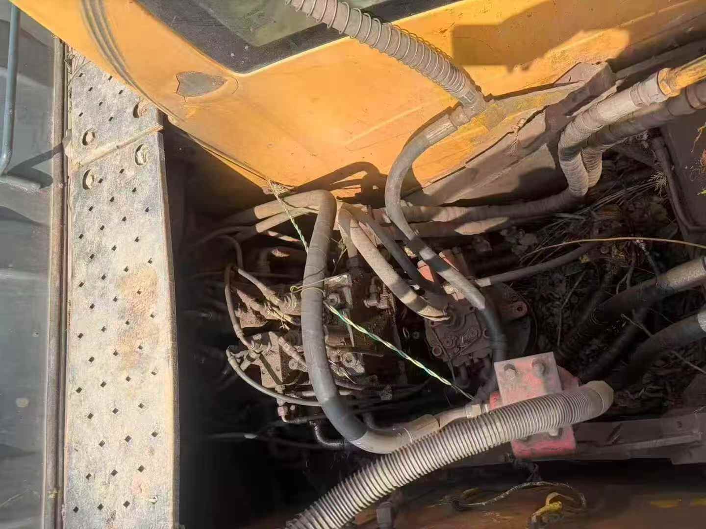 Buy Hyundai R150-7 Used Excavator / 4 Used Hyundai R150-7 Excavator 2015 Model / 4