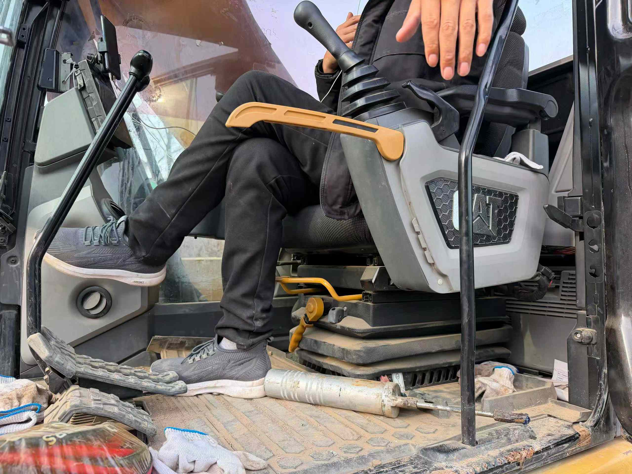 Buy Caterpillar 320GC Used Excavator / 9 Used Caterpillar 320GC Excavator 2018 Model / 9