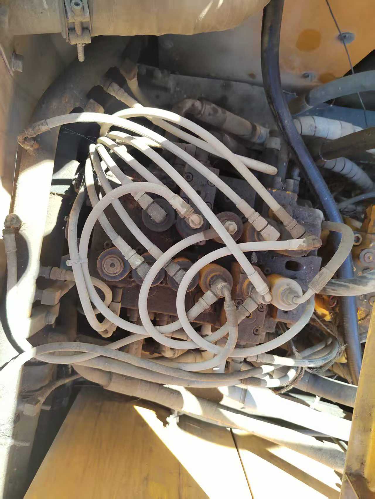 Buy Hyundai R215-7 Used Excavator / 4 Used Hyundai R215-7 Excavator 2018 Model / 4