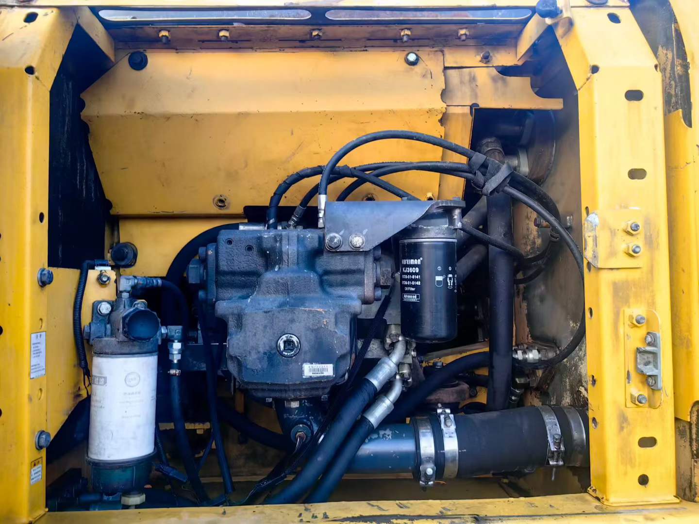 Buy Komatsu PC240-6 Used Excavator / 6 Used Komatsu PC240-6 Excavator 2016 Model / 6