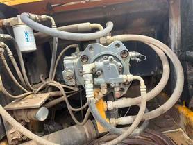 Buy Kato HD820R Used Excavator / 4 Used Kato HD820R Excavator 2014 Model / 4