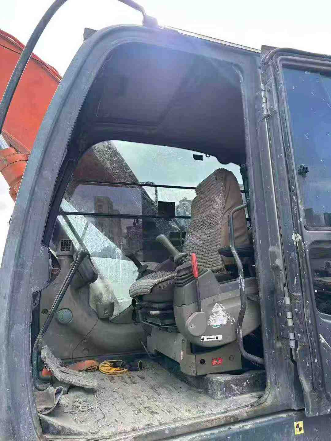 Buy Hitachi EX200-3 Used Excavator / 2 Used Hitachi EX200-3 Excavator 2016 Model / 2