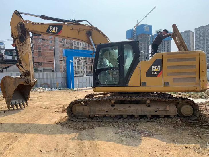 Buy Caterpillar 326DL Used Excavator / 1