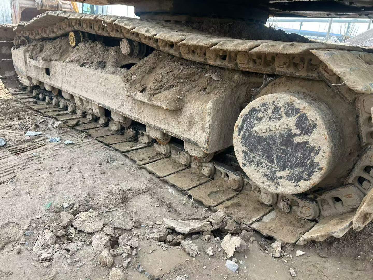 Buy Volvo EC210B Used Excavator / 1