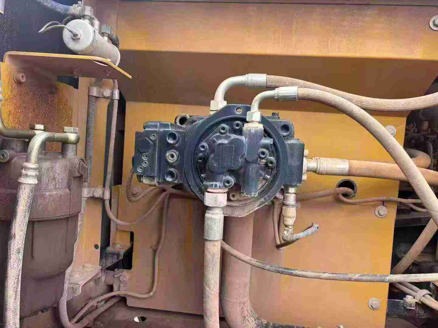 Used Sany SY245H Excavator 2021 Model / 4