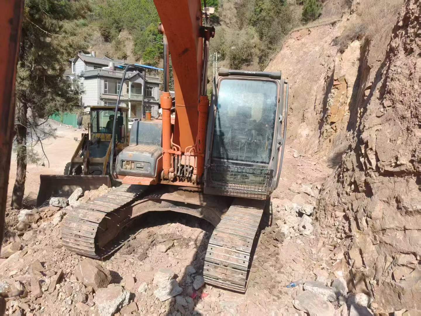 Buy Hitachi EX120 Used Excavator / 2 Used Hitachi EX120 Excavator 2013 Model / 2