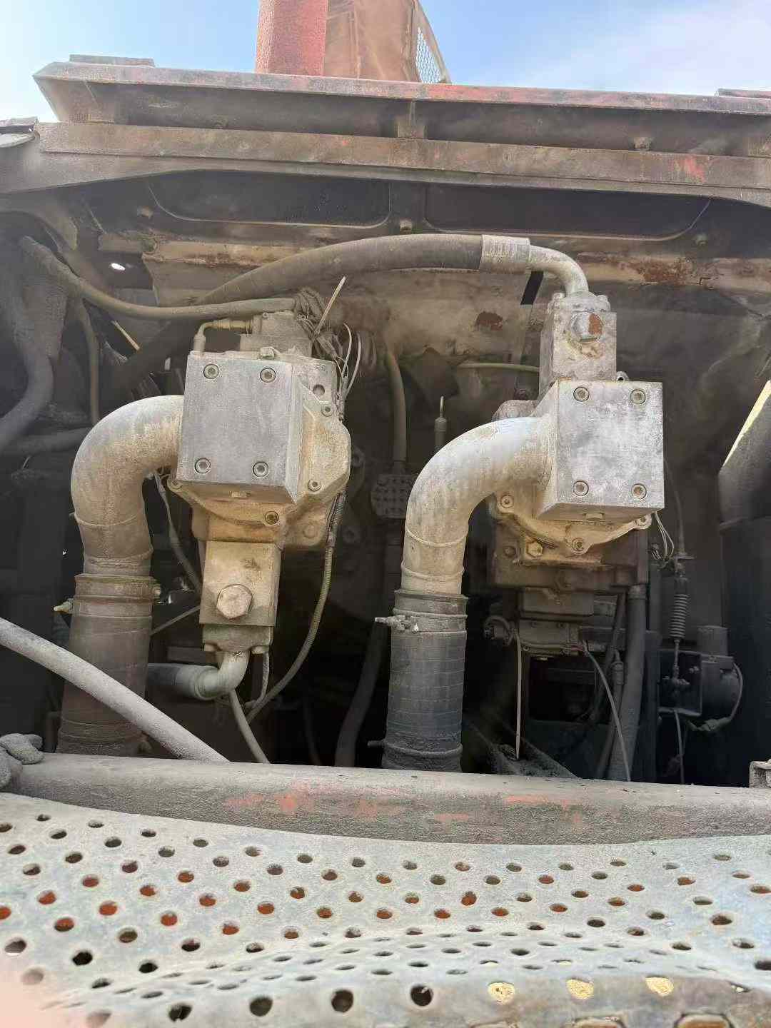 Used Hitachi ZX650LC-3 Excavator 2016 Model / 6