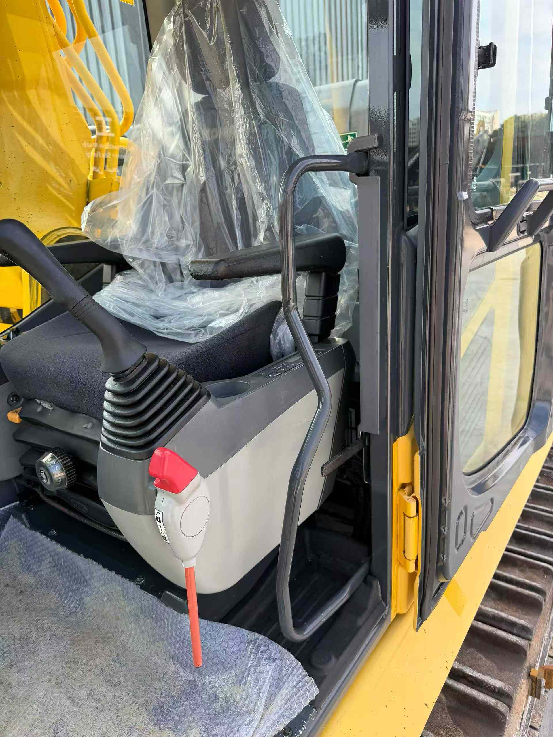 Buy Komatsu PC460LC-8 Used Excavator / 9 Used Komatsu PC460LC-8 Excavator 2018 Model / 9