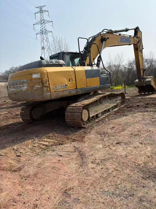 Buy XCMG XE215 Used Excavator / 1