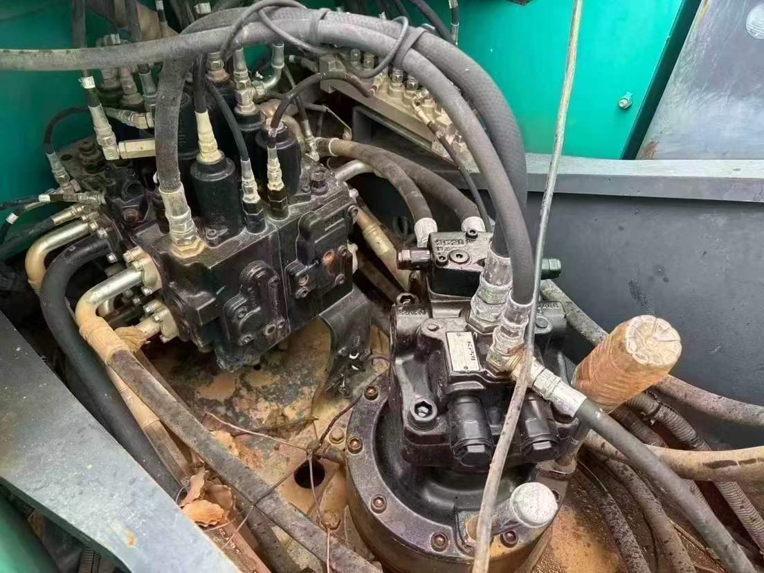 Buy Kobelco SK200 Used Excavator / 2 Used Kobelco SK200 Excavator 2014 Model / 2