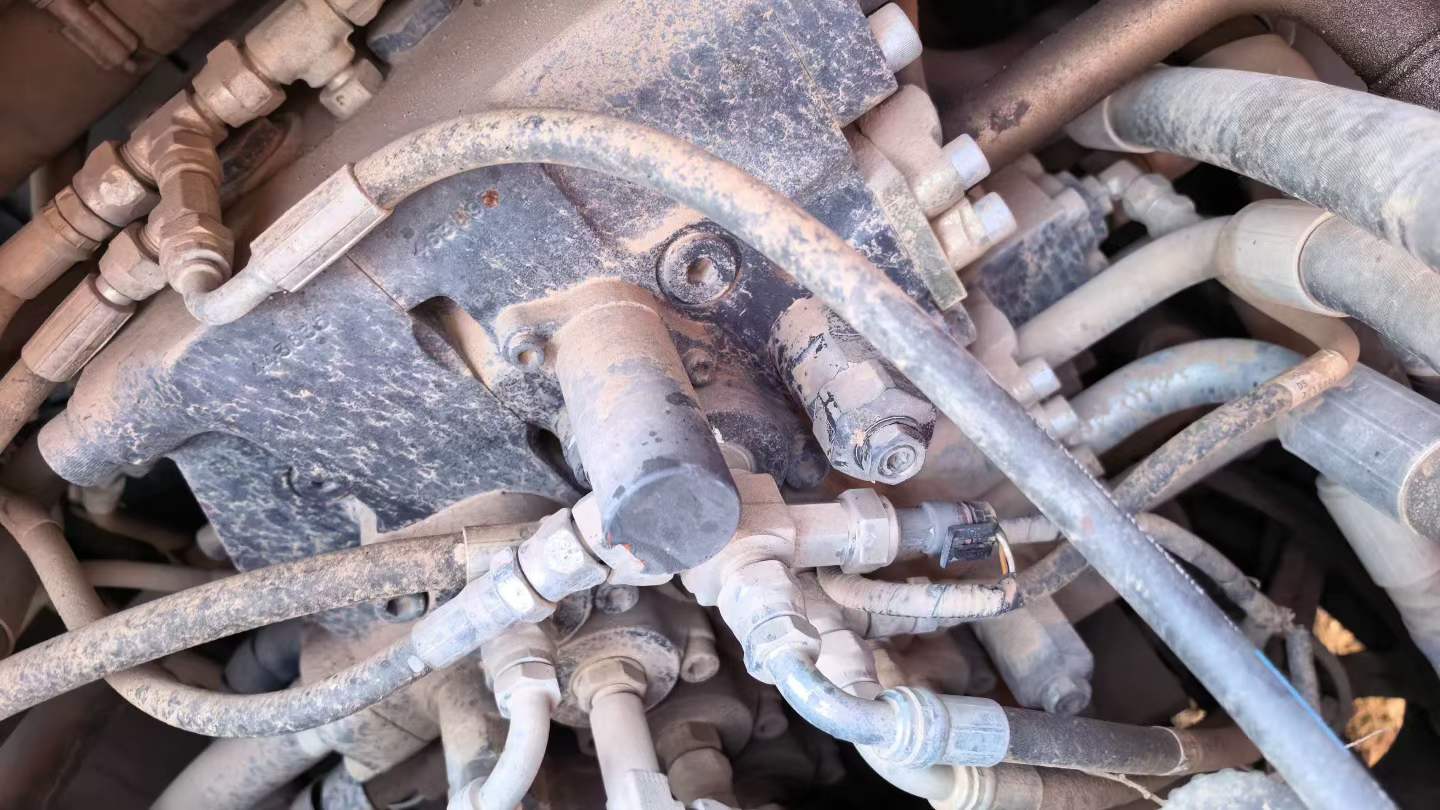 Used Doosan DH215-7 Excavator 2020 Model / 3