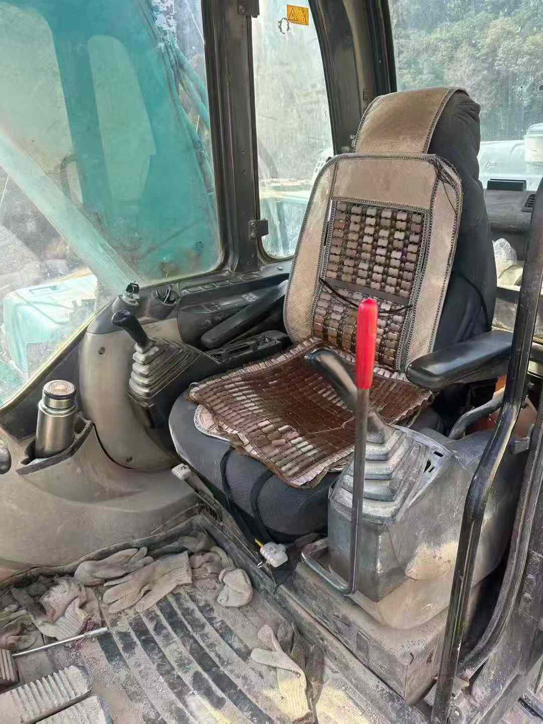 Used Kobelco SK210-6 Excavator 2016 Model / 4