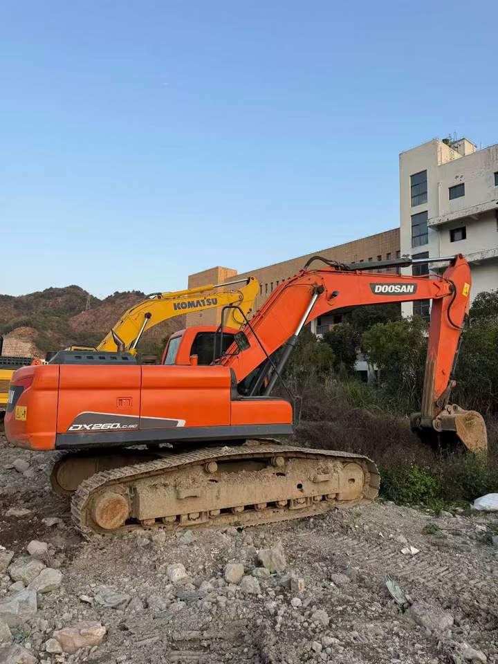 Used Doosan DX260LC-9C Excavator 2021 Model / 3