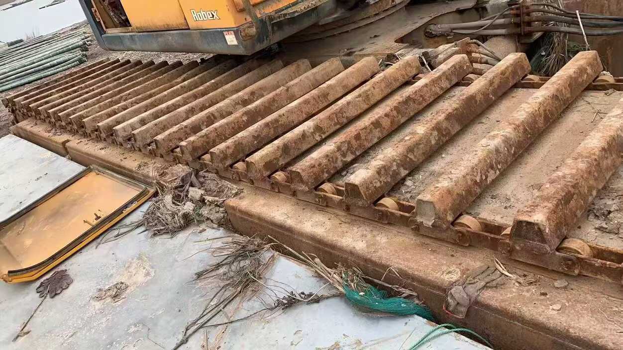 Buy Hyundai R215VS Used Excavator / 3 Used Hyundai R215VS Excavator 2021 Model / 3