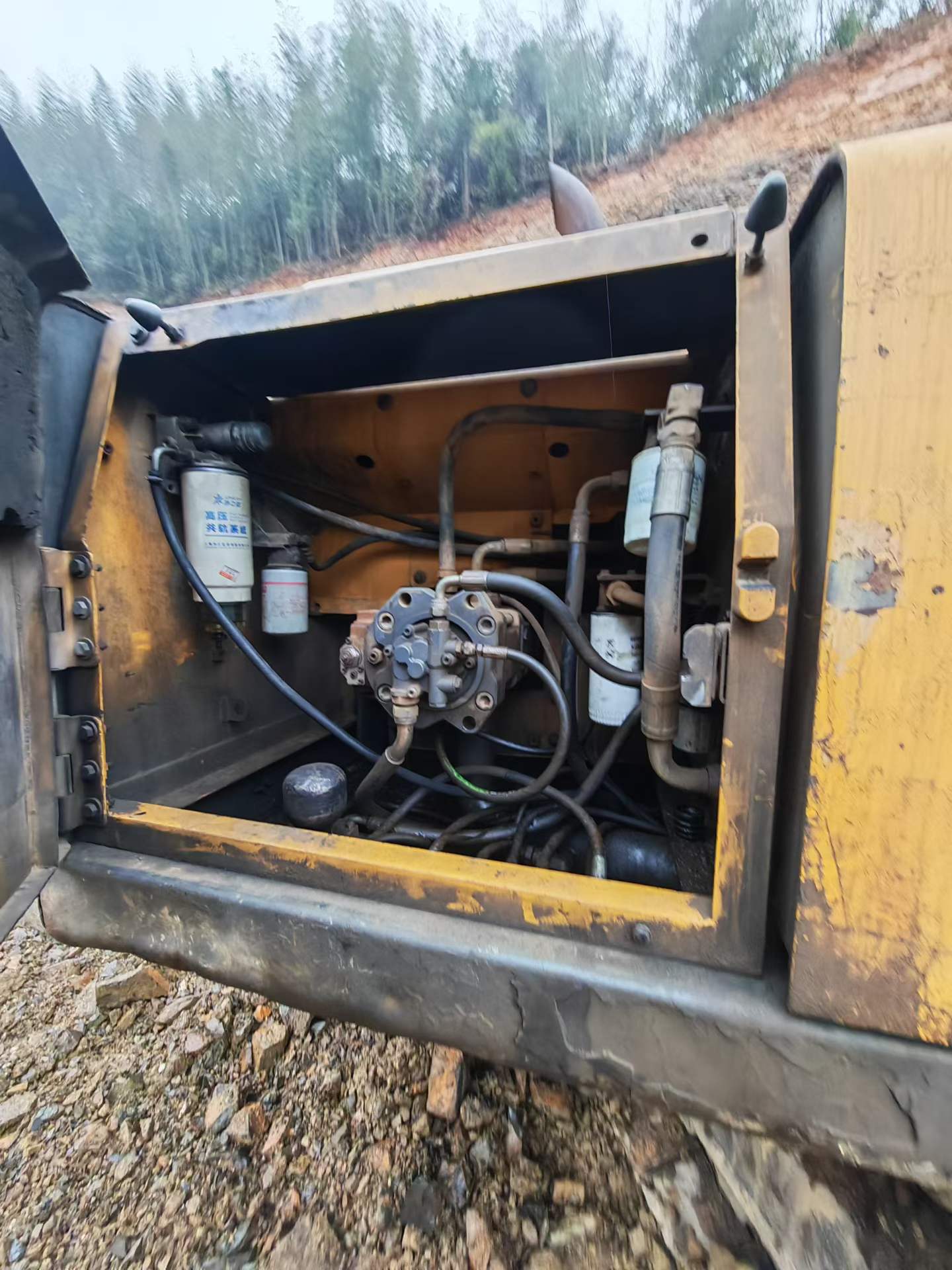 Buy Volvo EC210B Used Excavator / 1