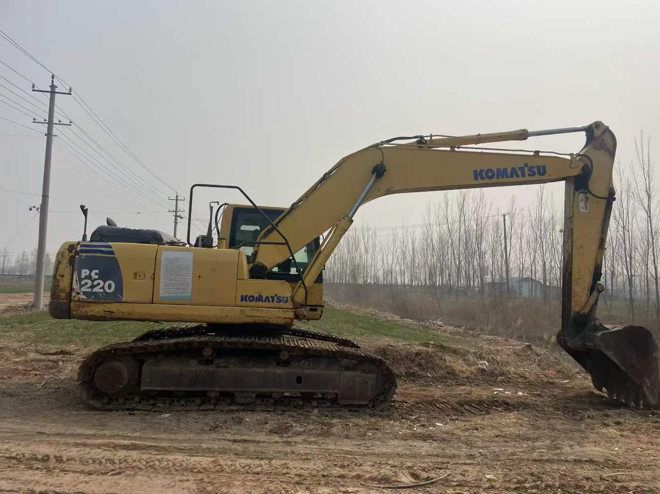 Buy Komatsu PC200-8 Used Excavator / 3 Used Komatsu PC200-8 Excavator 2010 Model / 3