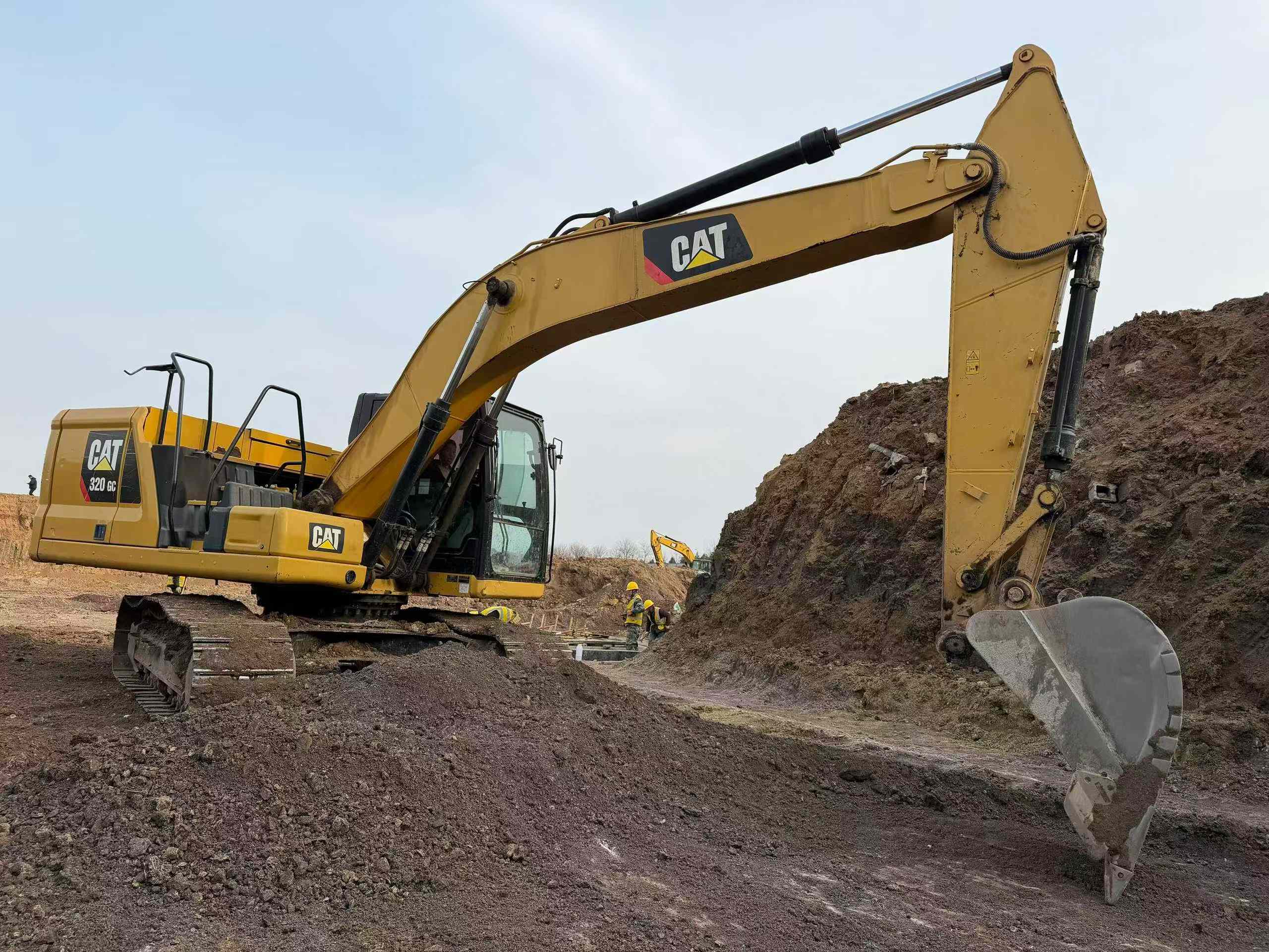 Buy Caterpillar 320GC Used Excavator / 3 Used Caterpillar 320GC Excavator 2018 Model / 3