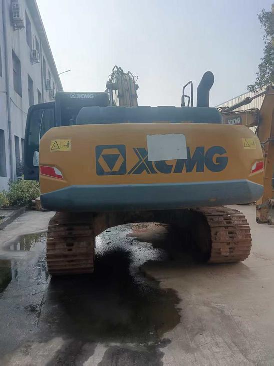 Buy XCMG XE205DA Used Excavator / 1