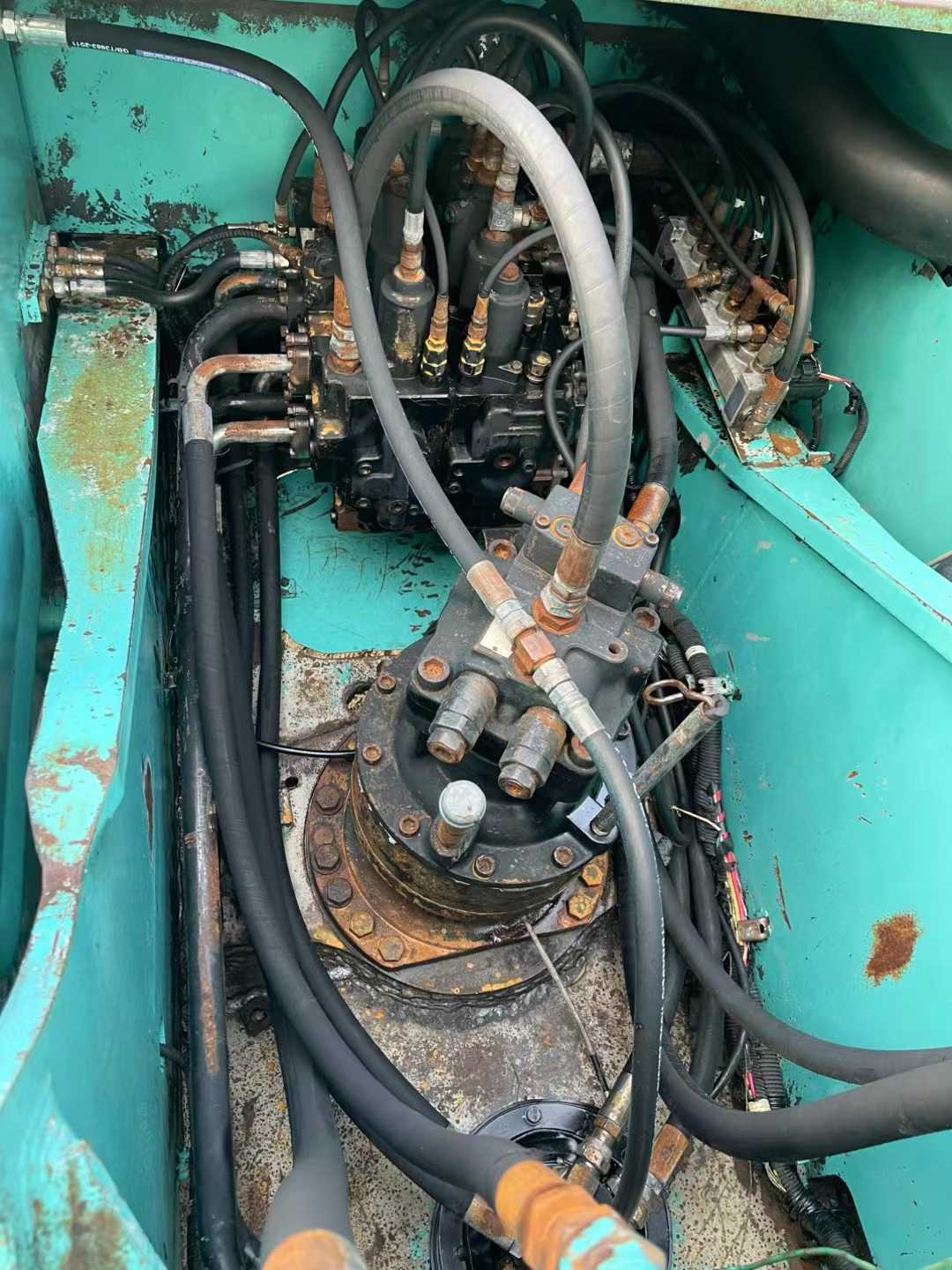 Used Kobelco SK200-8 Excavator 2016 Model / 5