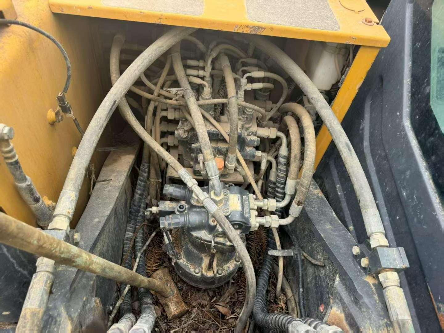 Buy XCMG XE135B Used Excavator / 4 Used XCMG XE135B Excavator 2022 Model / 4