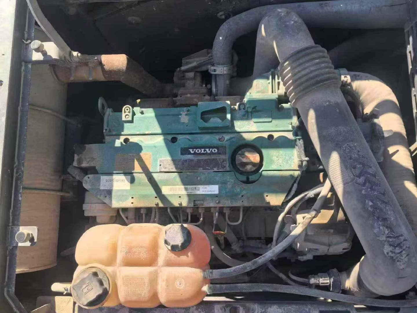 Used Volvo EC210B Excavator 2020 Model / 6