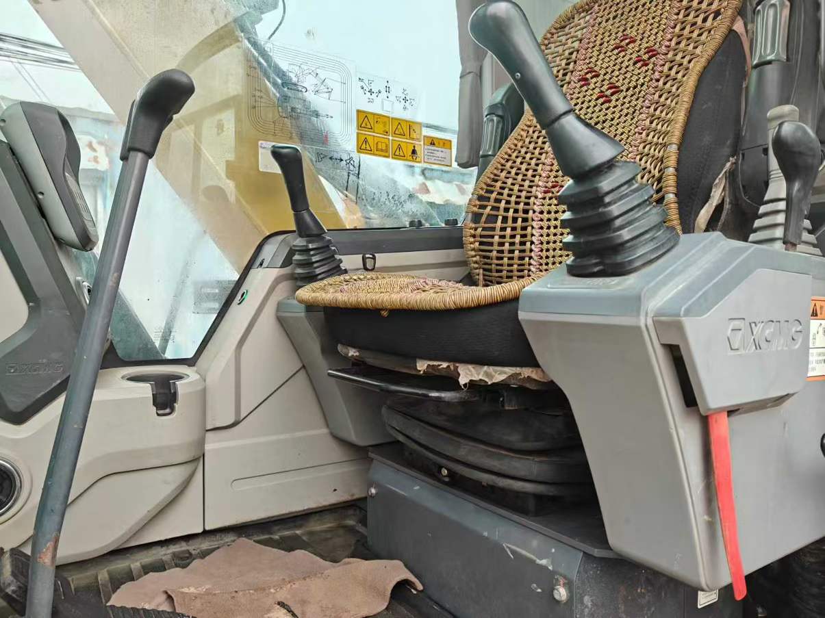 Buy XCMG XE75C Used Excavator / 5 Used XCMG XE75C Excavator 2020 Model / 5