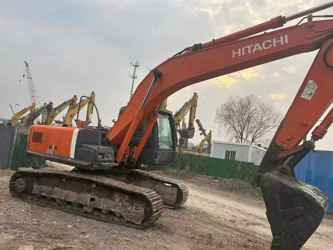 Used Hitachi ZX210-3G Excavator 2011 Model / 2