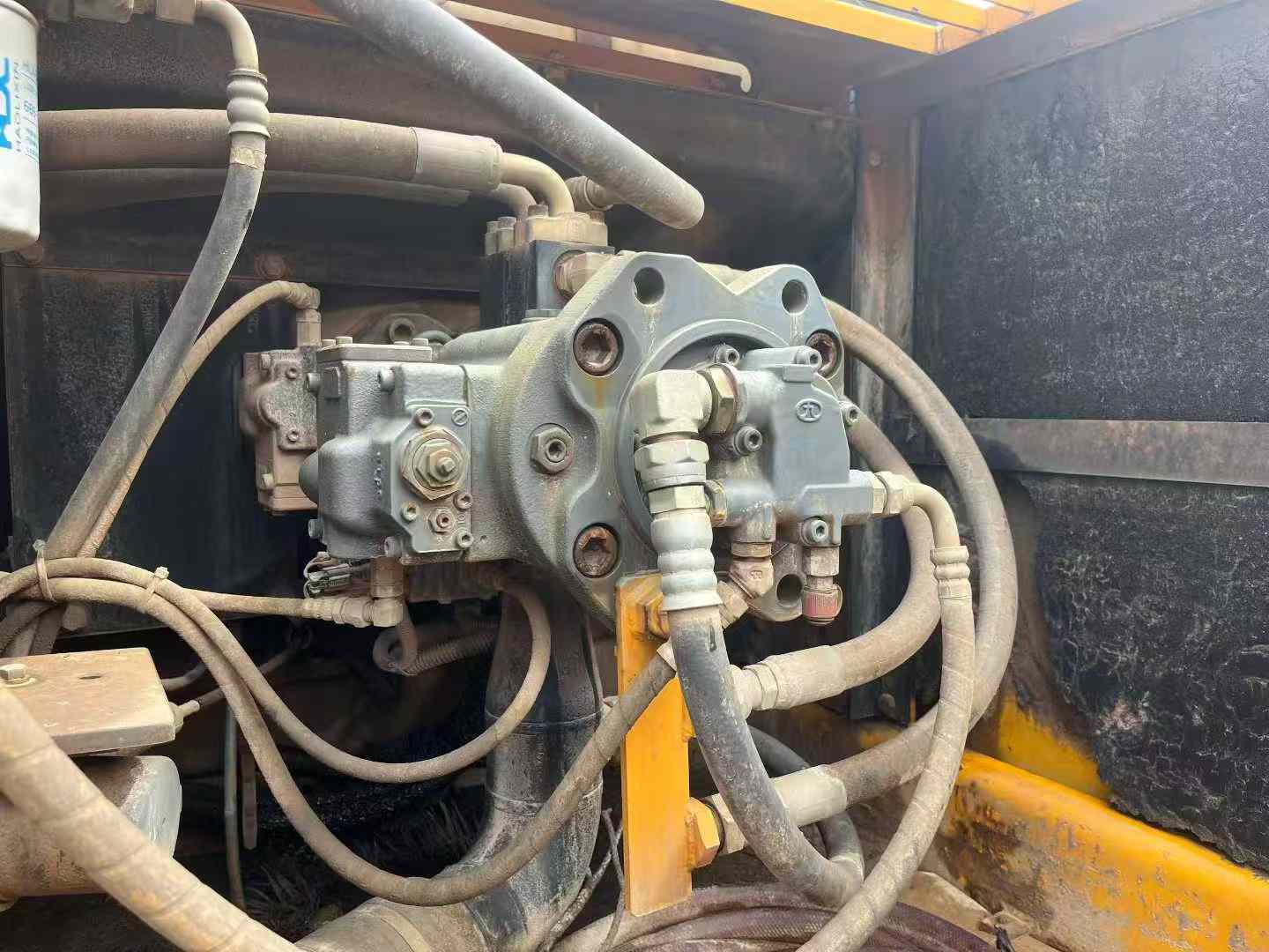 Buy Kato HD820R Used Excavator / 3 Used Kato HD820R Excavator 2014 Model / 3