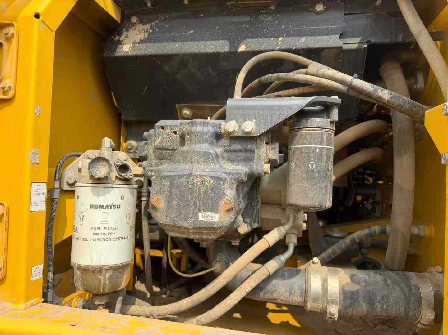 Used Komatsu PC200-8M0 Excavator 2021 Model / 4