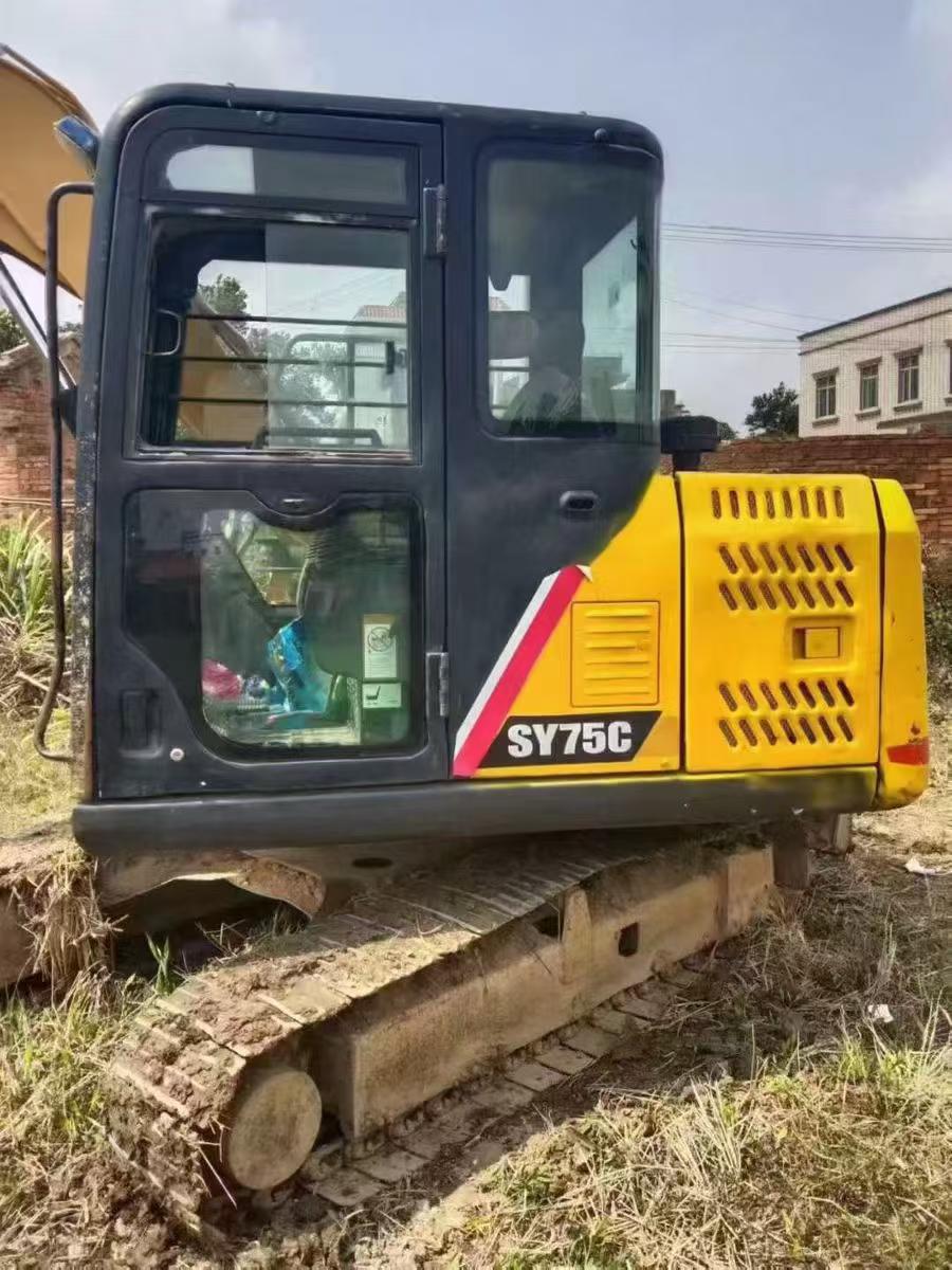 Buy Sany SY70C Used Excavator / 1