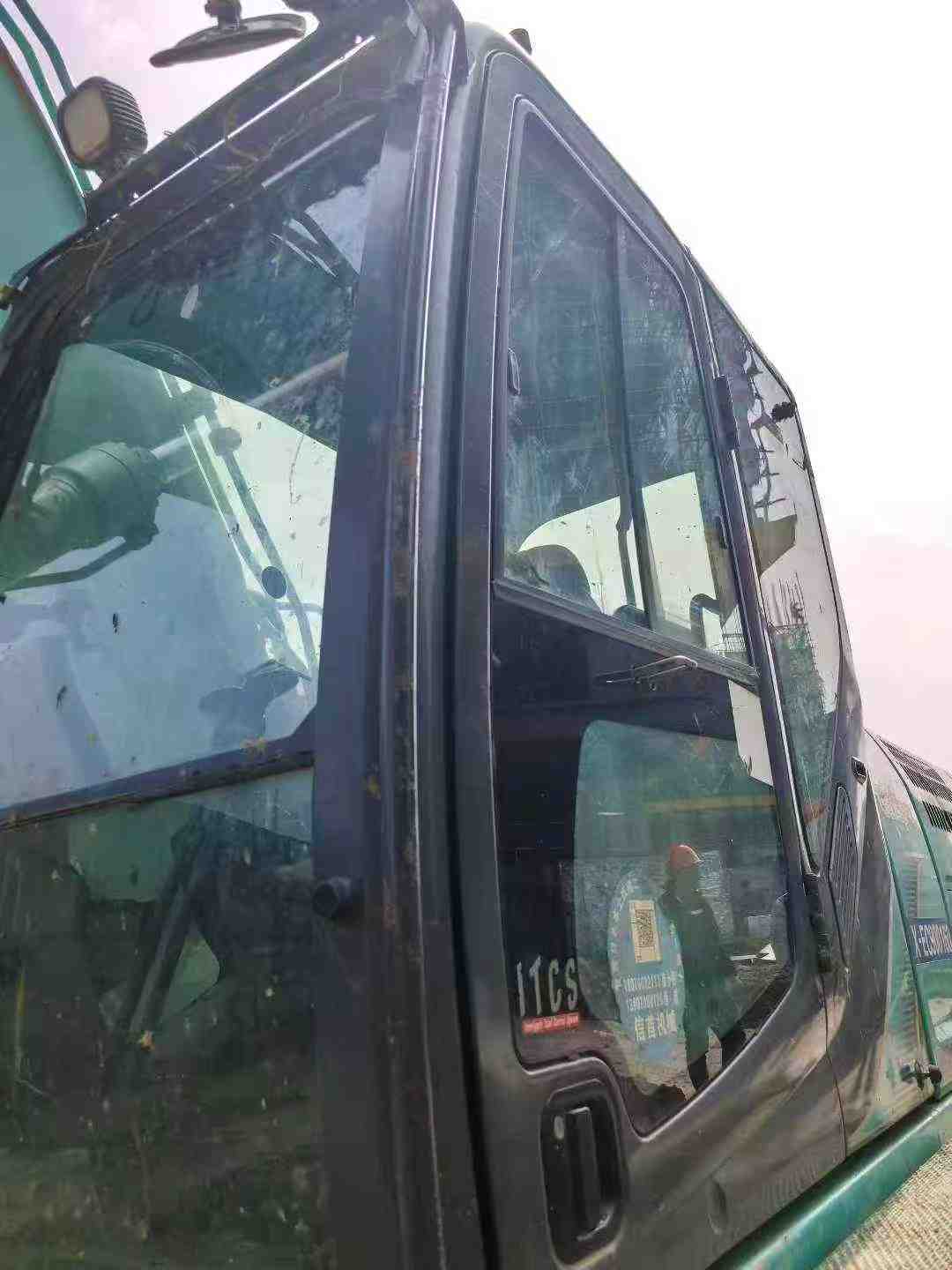 Used Kobelco SK200-2 Excavator 2016 Model / 2