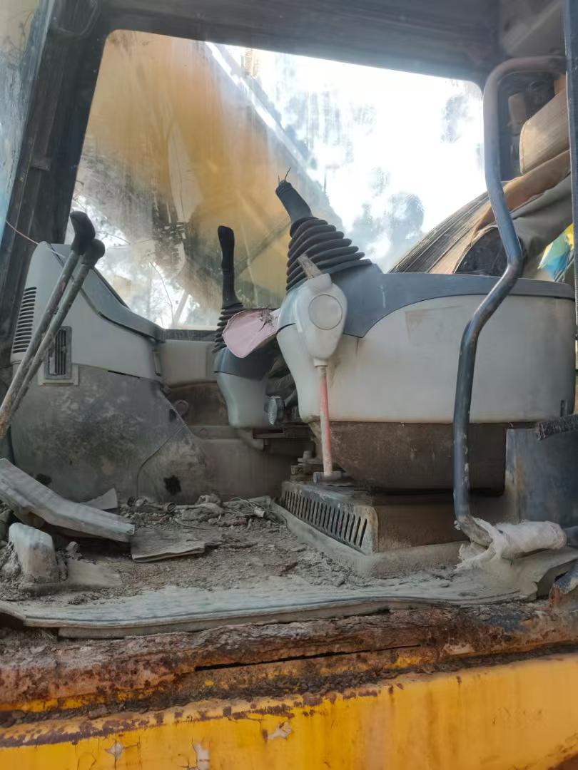 Buy Komatsu PC200-7 Used Excavator / 4 Used Komatsu PC200-7 Excavator 2016 Model / 4