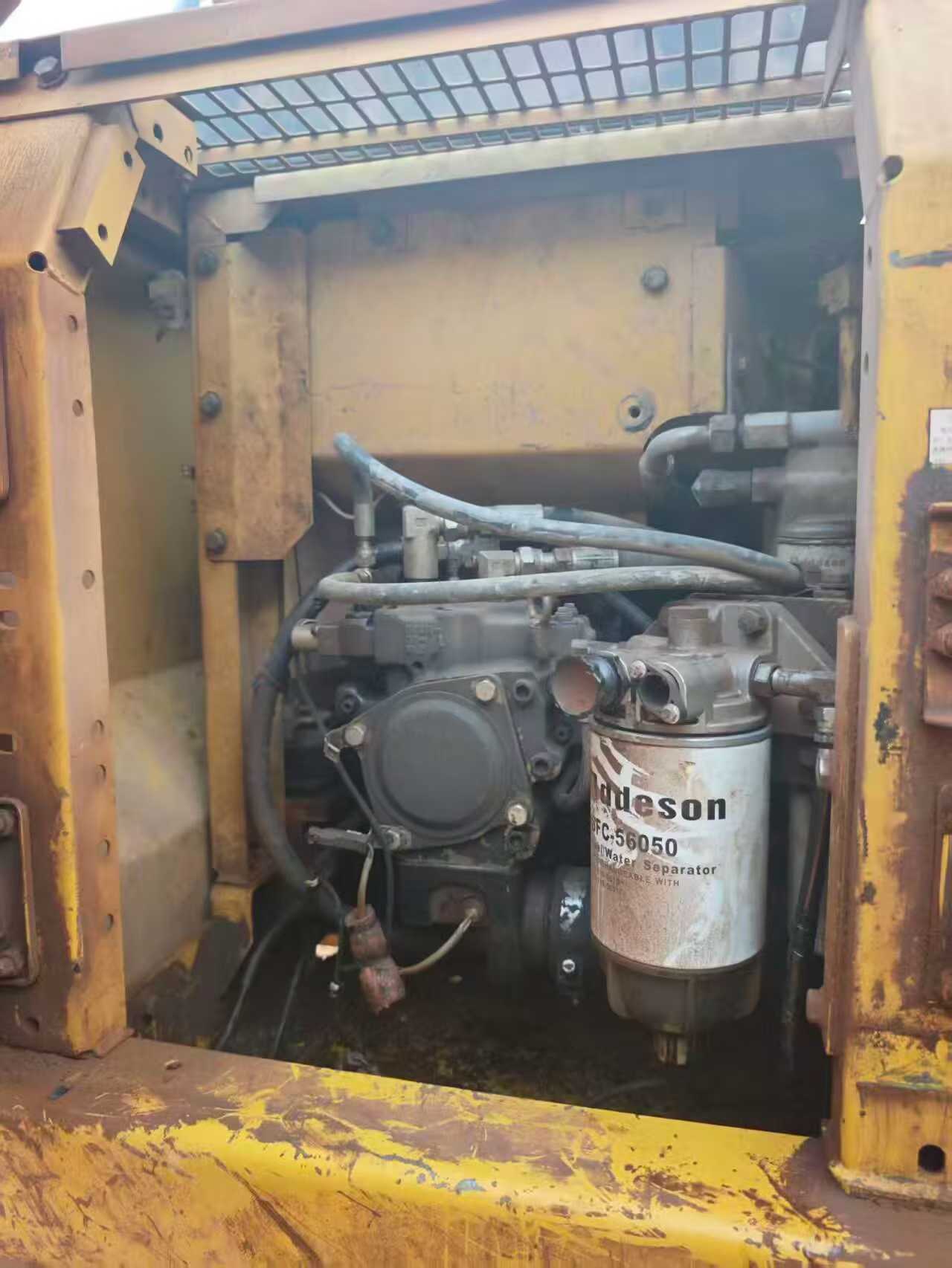 Buy Komatsu PC130-8 Used Excavator / 8 Used Komatsu PC130-8 Excavator 2015 Model / 8