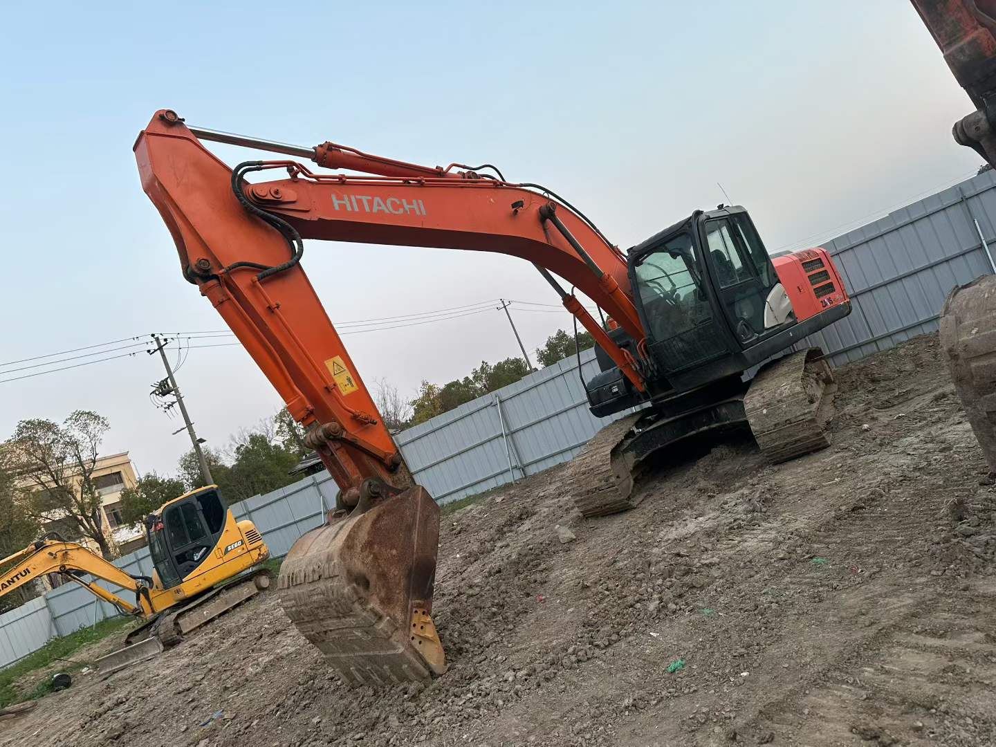 Buy Hitachi EX200 Used Excavator / 2 Used Hitachi EX200 Excavator 2016 Model / 2