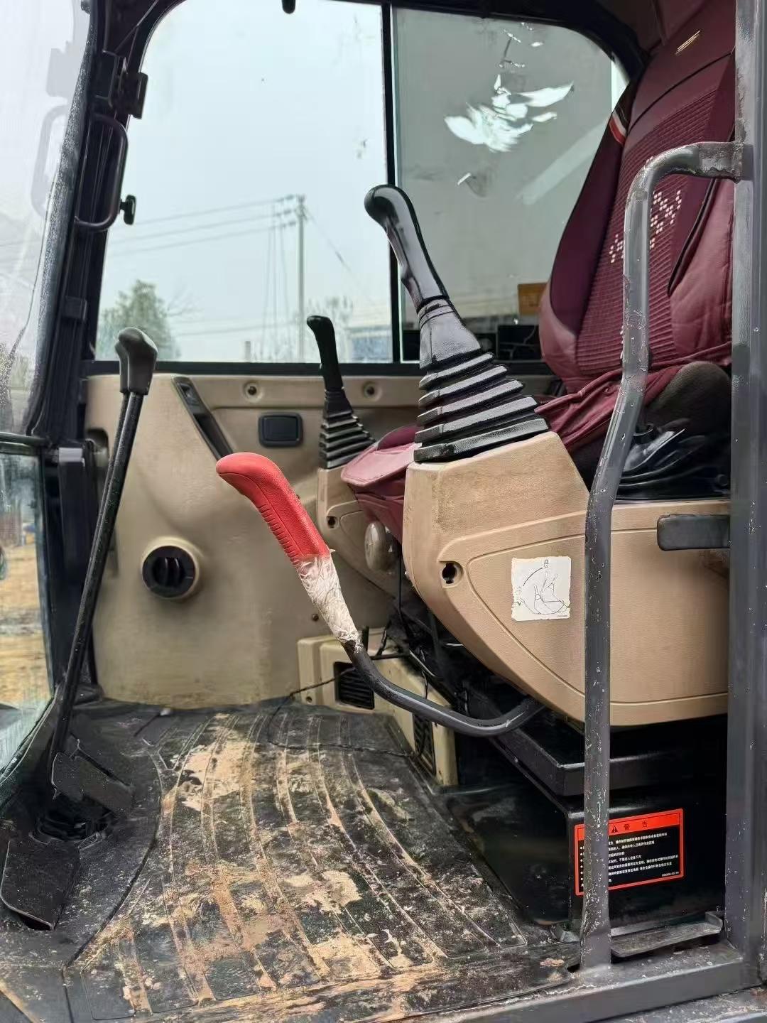 Buy Doosan DH60 Used Excavator / 6 Used Doosan DH60 Excavator 2016 Model / 6