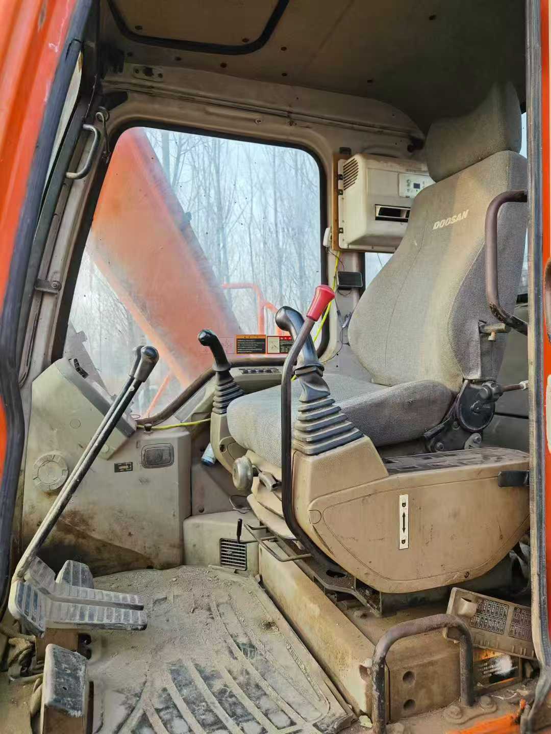 Buy Doosan DH80 Used Excavator / 8 Used Doosan DH80 Excavator 2012 Model / 8