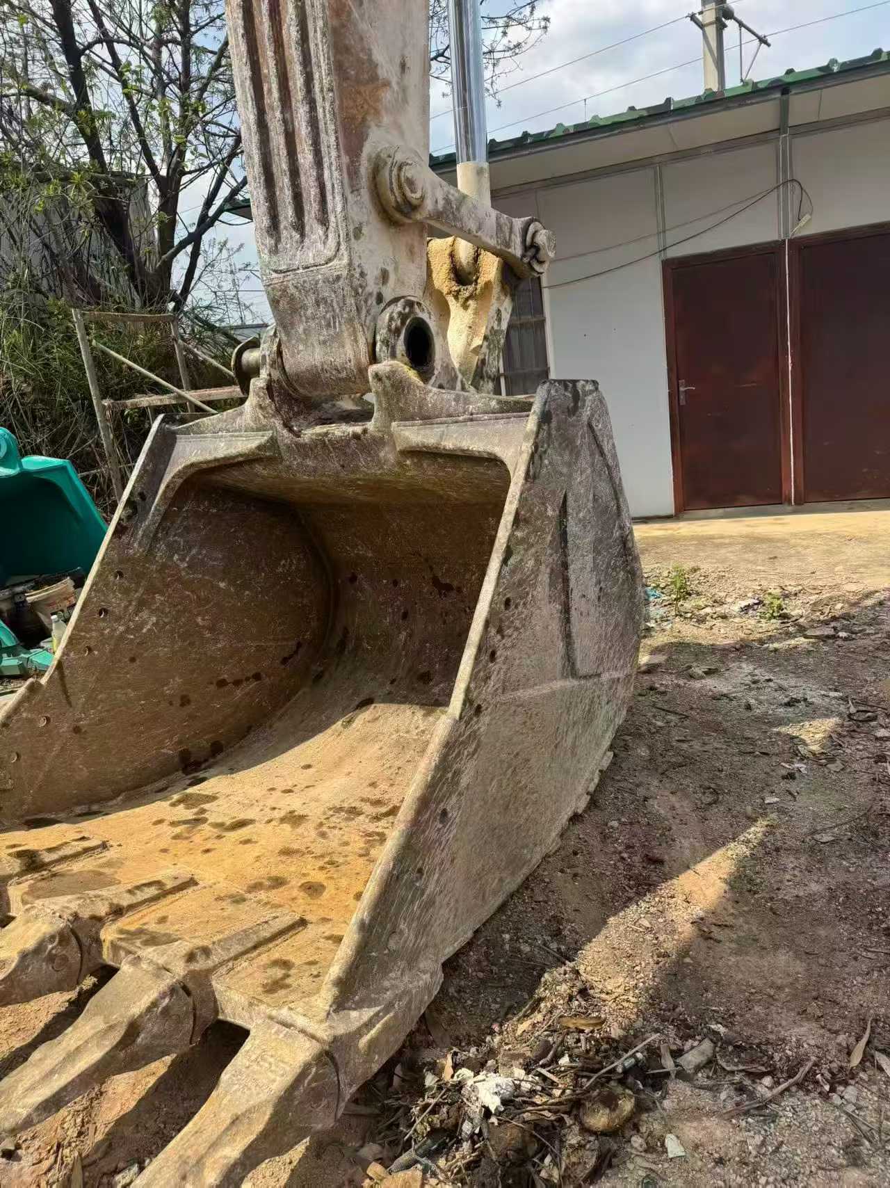 Buy Komatsu WA500-3 Used Excavator / 4 Used Komatsu WA500-3 Excavator 2021 Model / 4